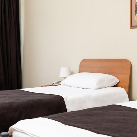Hotel Luxor Prisztina Zewnętrze zdjęcie