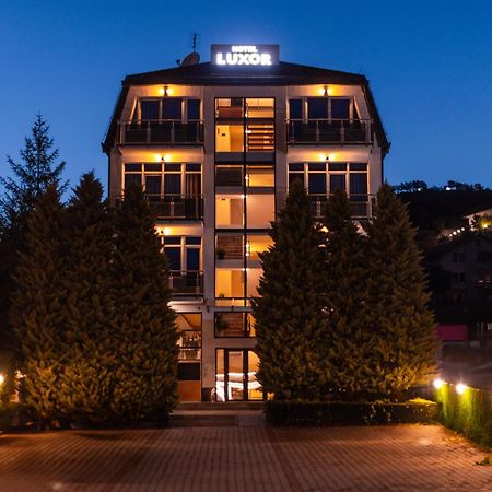 Hotel Luxor Prisztina Zewnętrze zdjęcie