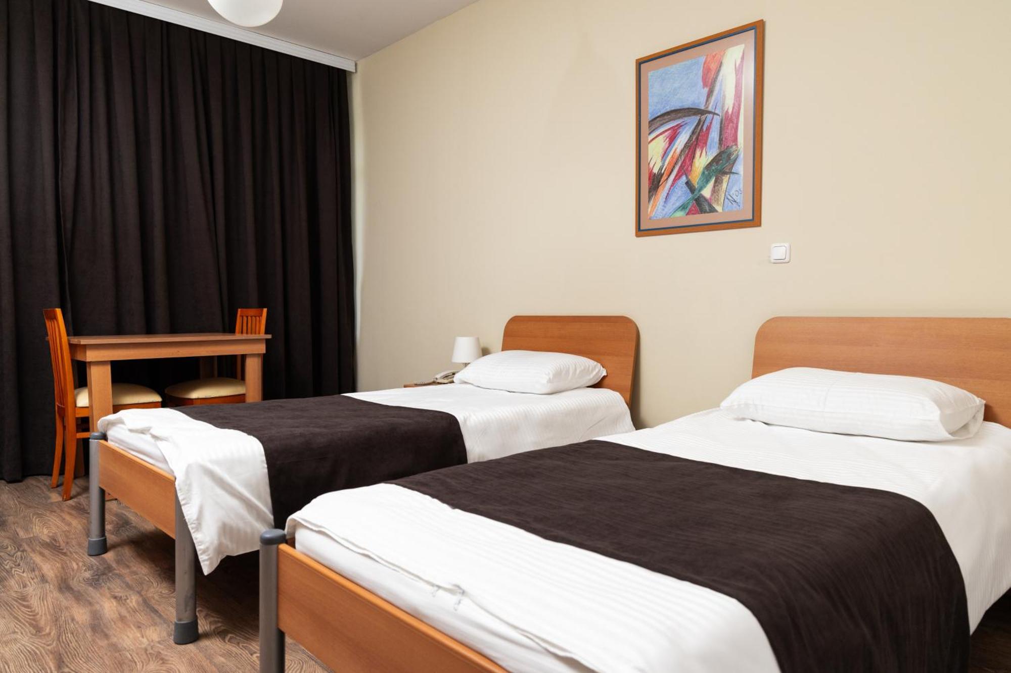 Hotel Luxor Prisztina Zewnętrze zdjęcie